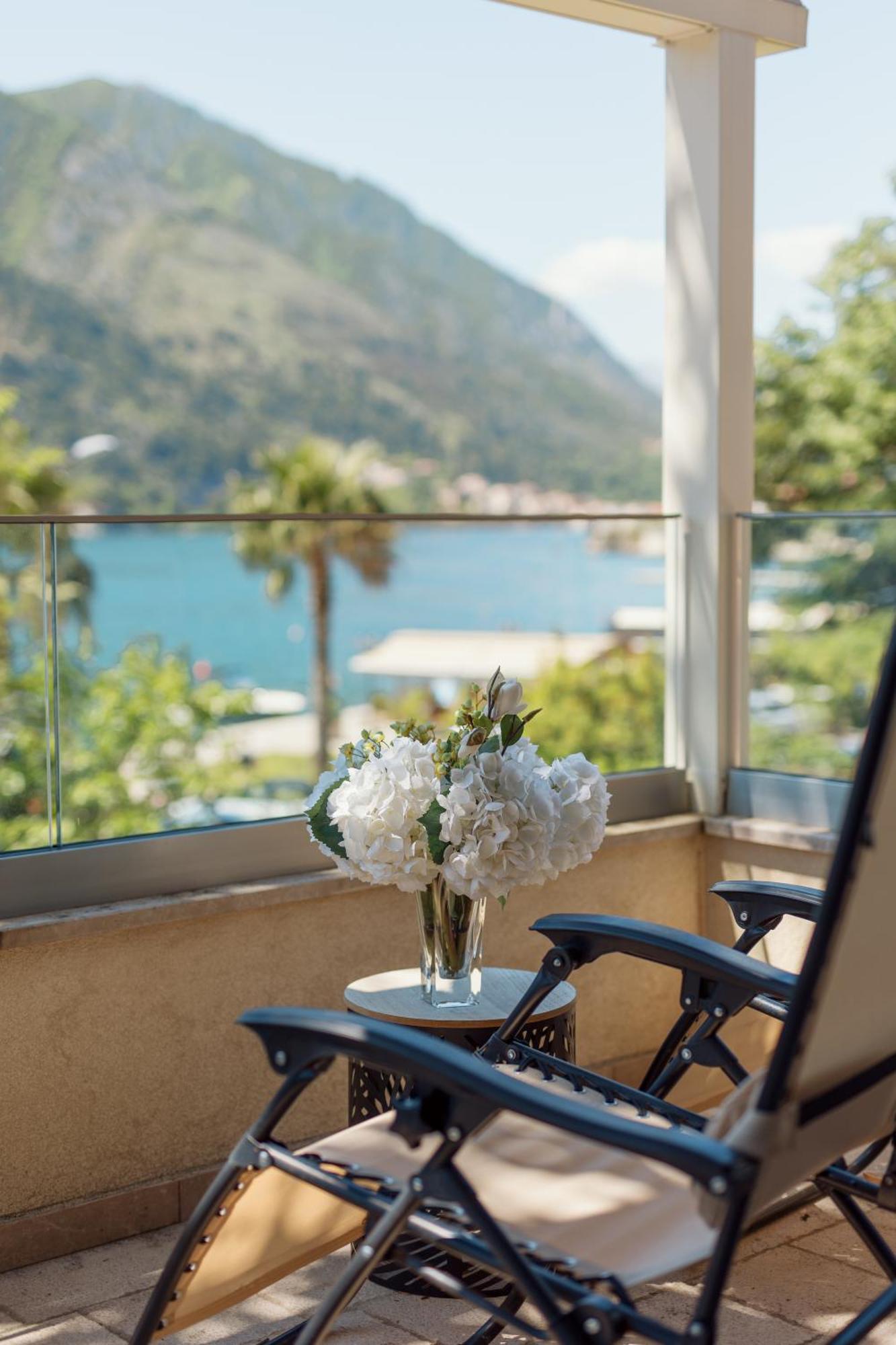 Ocea Studio Apartments Котор Экстерьер фото